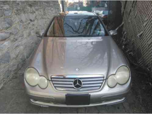 Mercedes-Benz C-Class (2003)