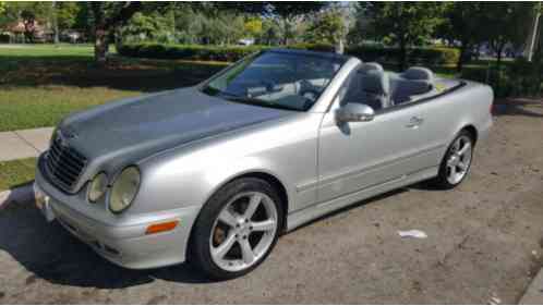 2000 Mercedes-Benz CLK-Class