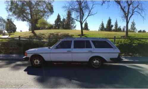 Mercedes-Benz E-Class (1983)