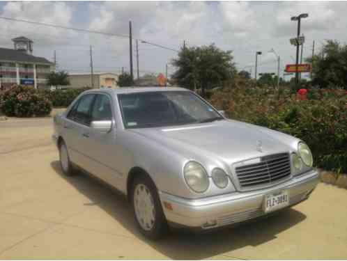 Mercedes-Benz E-Class 4 Door (1999)