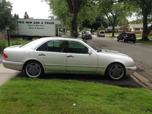 Mercedes-Benz E-Class (1999)