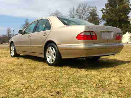 Mercedes-Benz E-Class Elegance M (2000)