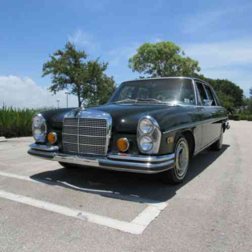 Mercedes-Benz S-Class 280S (1971)