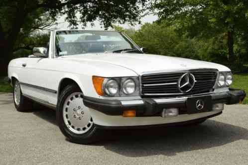 Mercedes-Benz SL-Class 560 SL (1987)