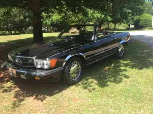 Mercedes-Benz SL-Class 560SL (1988)