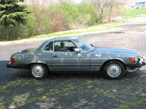 1989 Mercedes-Benz SL-Class 560SL/CONVERTIBLE