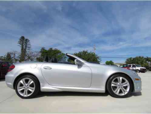 2011 Mercedes-Benz SLK-Class