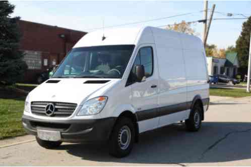 Mercedes-Benz Sprinter 2500 144 (2012)