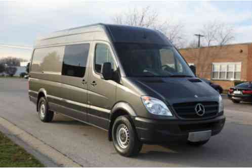 Mercedes-Benz Sprinter CREW (2013)