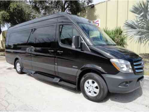 Mercedes-Benz Sprinter LIMO BY (2014)