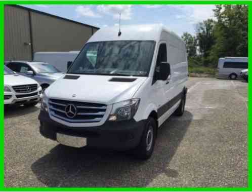 2014 Mercedes-Benz Sprinter Sprinter 2500 Cargo Van 144 in. WB High Roof