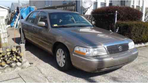 2004 Mercury Grand Marquis