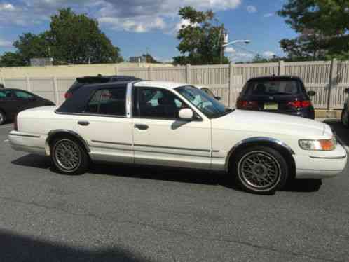 2000 Mercury Grand Marquis