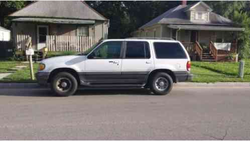 Mercury Mountaineer (1998)