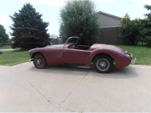 MG MGA Wire Wheels (1962)