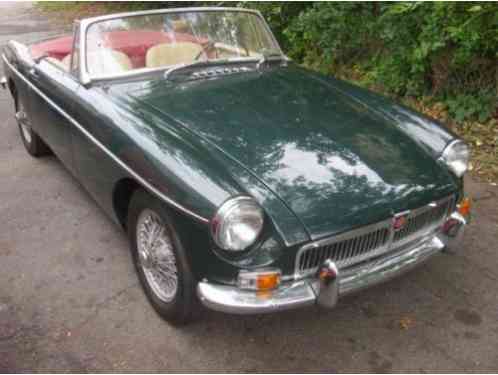 MG MGB Mk I pull handle (1964)