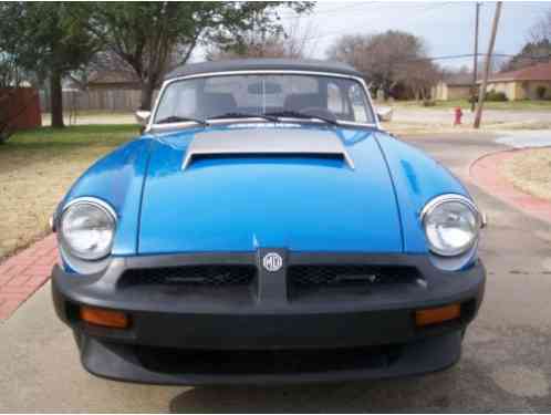 MG MGB Roadster convertible (1977)