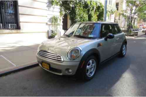 Mini Cooper (2008)