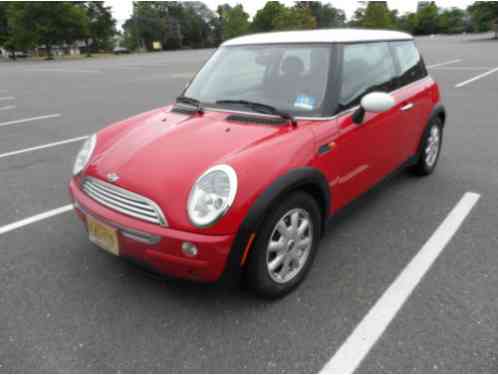 Mini Cooper Base (2003)