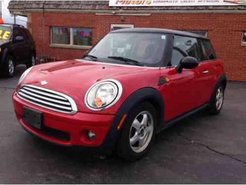 Mini Cooper Base 2dr Hatchback (2008)