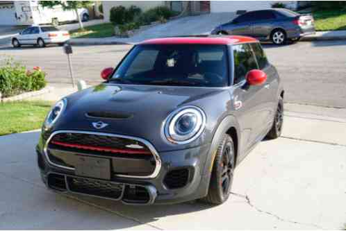 Mini Cooper JCW (2016)