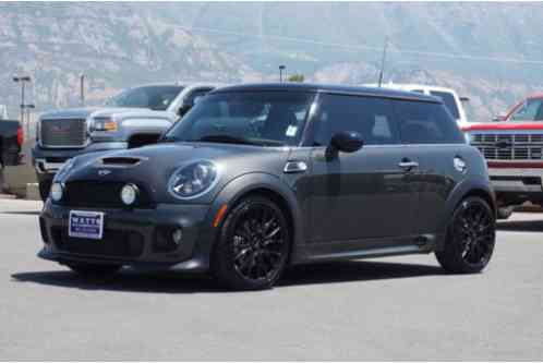 Mini Cooper JOHN COOPER WORKS (2012)