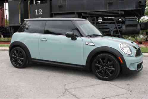 Mini Cooper S Hardtop 6-speed (2012)