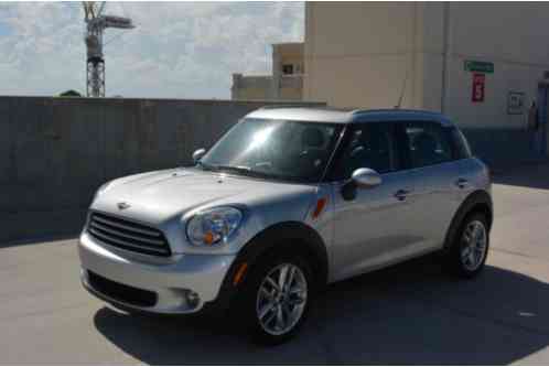 2014 Mini Countryman 2014 Mini Cooper Countryman | Auto + Pano SunRoof