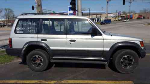 Mitsubishi Montero (1995)