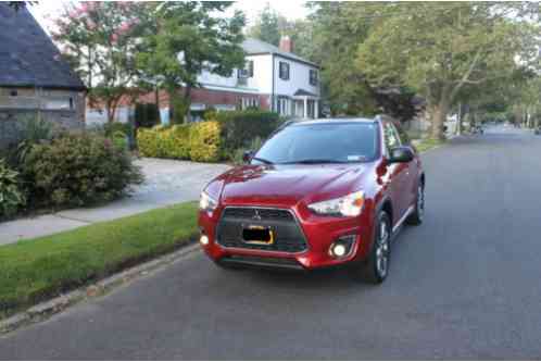 Mitsubishi Outlander Sport LE (2013)