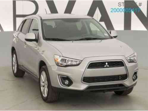 Mitsubishi Outlander Sport SE (2013)