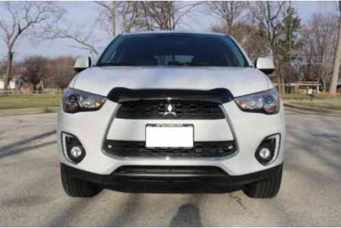 Mitsubishi Outlander Sport (2015)