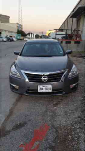 Nissan Altima SV (2014)