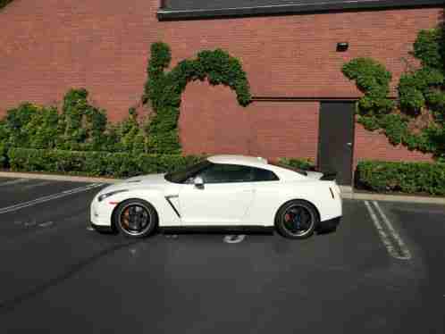 Nissan GT-R (2014)