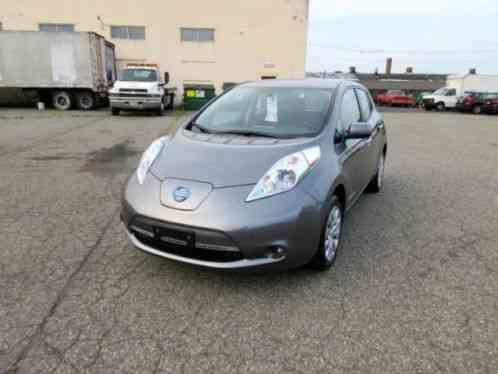 Nissan Leaf LEAF S QUICK CHARGE (2015)