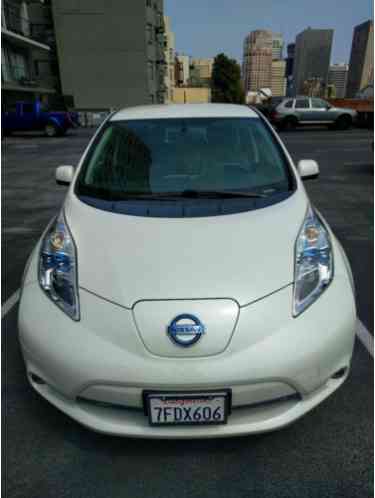 Nissan Leaf SL ZERO EMISSION (2015)