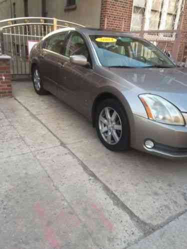 2004 Nissan Maxima