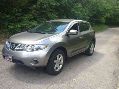 Nissan Murano S AWD Automatic (2010)