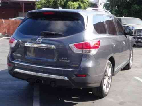 Nissan Pathfinder 4WD PLATINUM (2014)