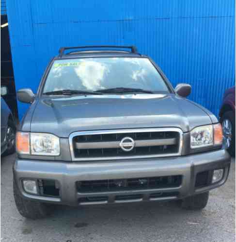 Nissan Pathfinder LE PLATINUM (2004)