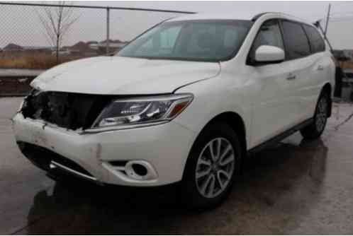 Nissan Pathfinder Platinum 4WD (2015)