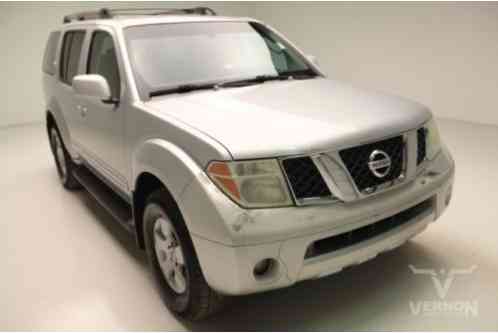 Nissan Pathfinder SE RWD (2007)