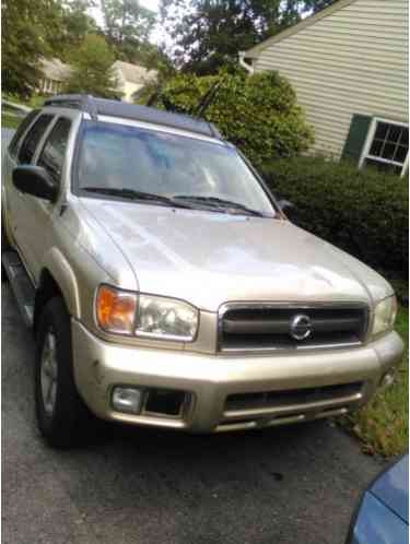 Nissan Pathfinder (2002)