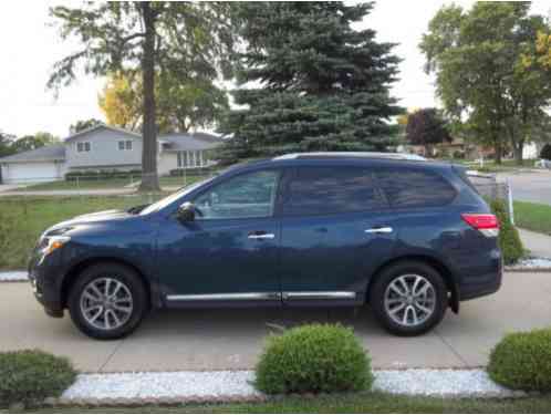 Nissan Pathfinder SL (2015)