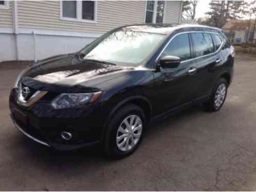 Nissan Rogue S (2014)