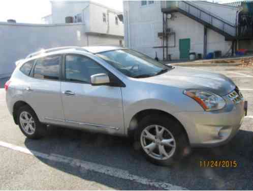 Nissan Rogue (2011)