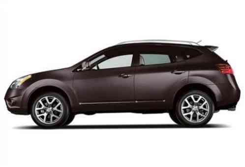 Nissan Rogue SUV (2012)