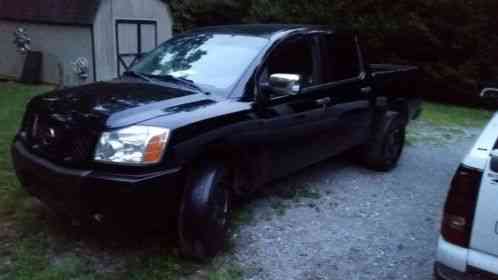 2004 Nissan Titan SE