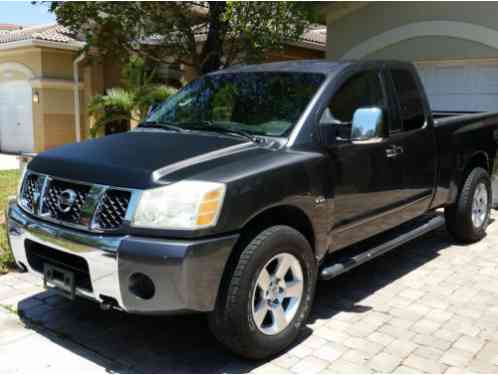 Nissan Titan SE (2004)