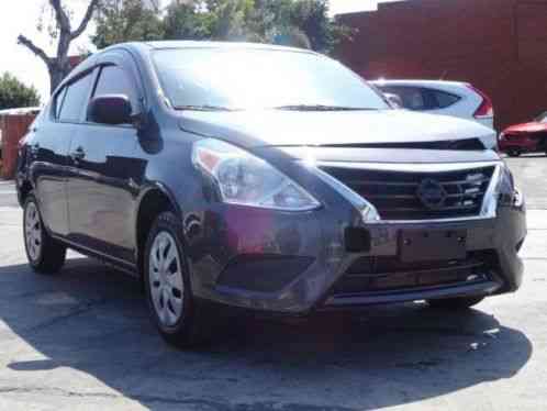 Nissan Versa 1. 6 S (2015)